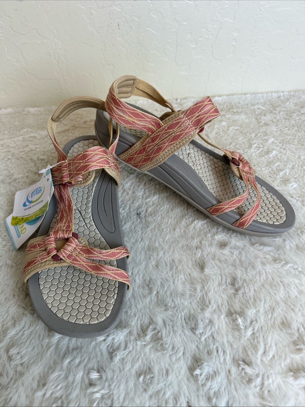 Baretraps Dandy BT-S17 Pink/Tan Striped Strappy Sport Sandals Sz 7 NWT